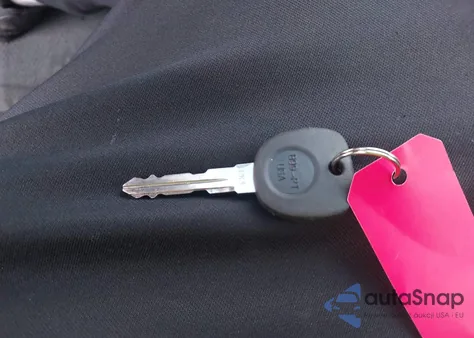 2003 Cadillac Deville Standard z USA, uszkodzony, nr VIN 1G6KD54YX3U275708